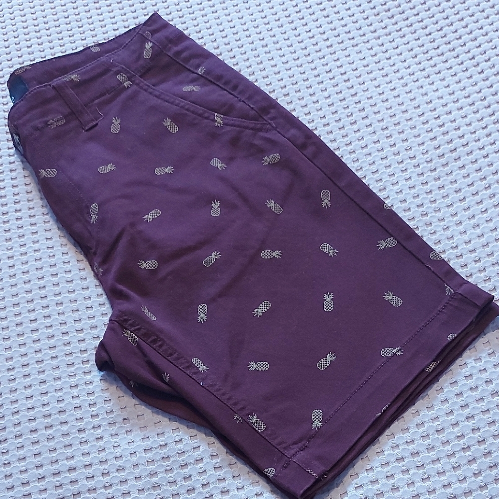 Men's Purple Pineapple Print Shorts